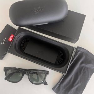 Ray-Bans Smart Glasses